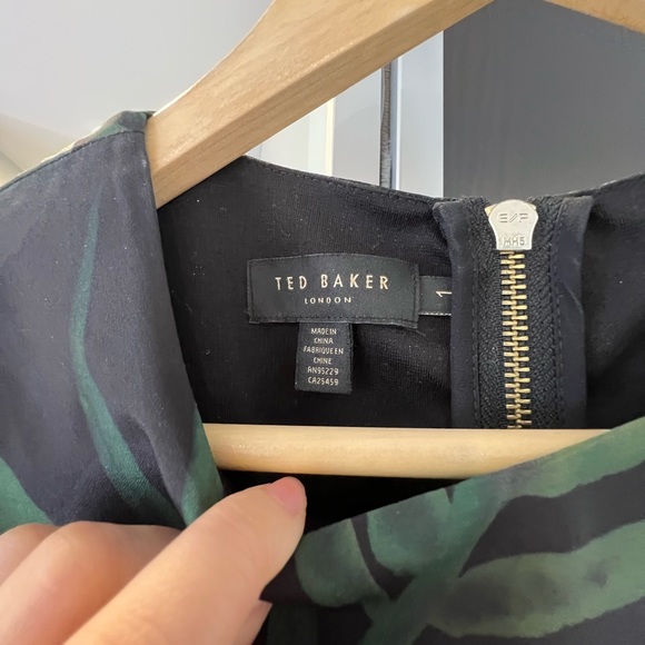 Ted Baker Dress - Danetta Palm Floral Layered Tunic size 1 - Picture 4 of 4